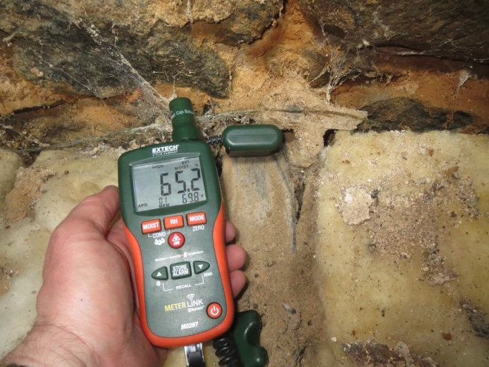 Mineral wool causing high moisture levels and decay in timbers